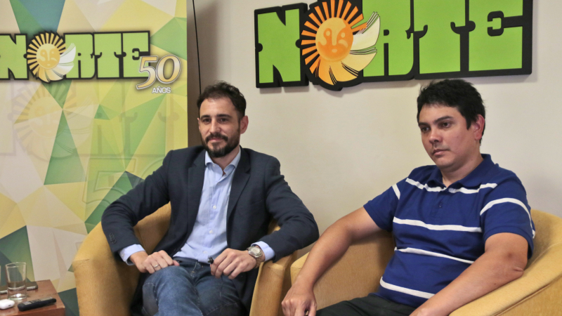 Emprendedores e inversores reunidos en un evento bajo el signo de la tecnología y la innovación