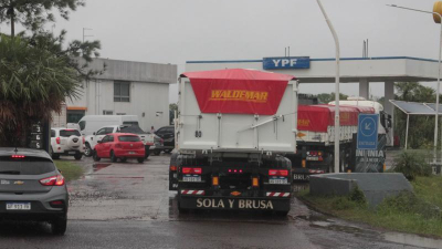 Con el consumo en caída libre, este viernes aumentan los combustibles