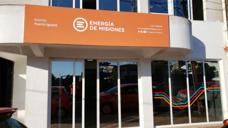 Cansado por la falta de respuestas y destrozó la oficina de Energía de Misiones
