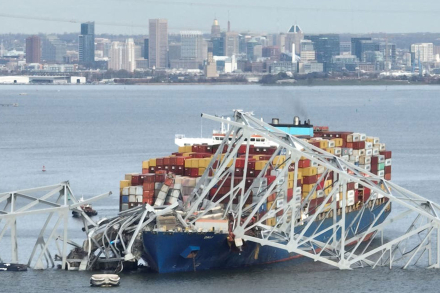 Barco-puente-baltimore6.jpg