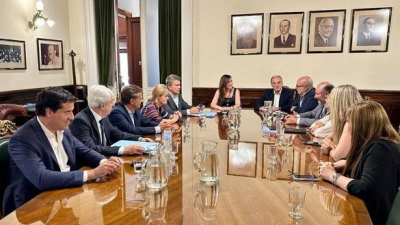 El gobierno retoma las negociaciones de la Ley Ómnibus luego de Semana Santa