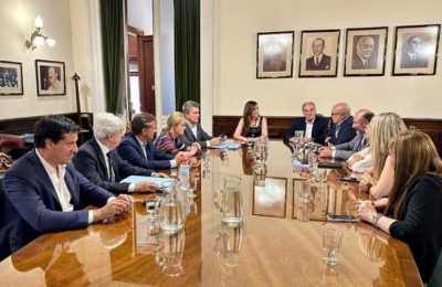 El gobierno retoma las negociaciones de la Ley Ómnibus luego de Semana Santa