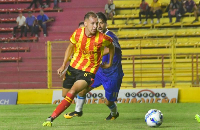 Sarmiento buscará cosechar su segunda victoria ante Crucero del Norte para quedar en la cima del grupo
