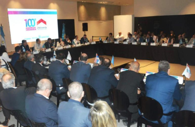Analizaron la situación de las obras paralizadas y alternativas para reactivarlas