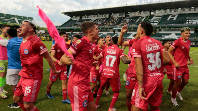 Argentinos eliminó a Defensa en los penales y es semifinalista