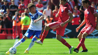 Argentinos Juniors y Vélez se enfrentan por un lugar en la final de la Copa la Liga