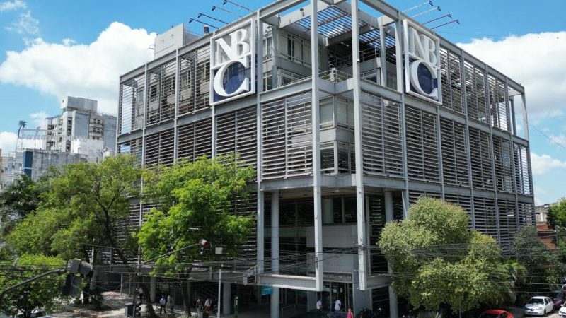 Sin bancos hasta el martes: se pueden realizar operaciones por homebanking