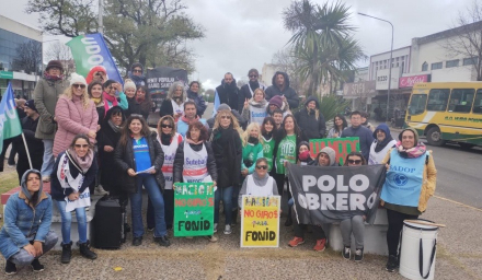 docentes paro nacional necochea.jpg