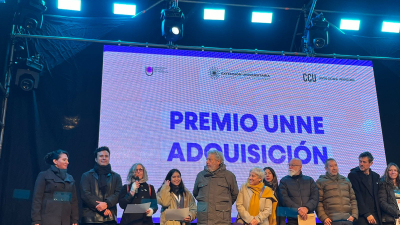 La Unne entregó el premio adquisición en la feria de arte de Corrientes