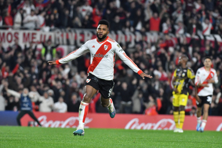 GO3swQ8XcAAGcQE.jpg