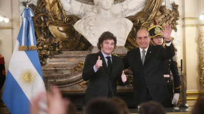 Javier Milei le tomó juramento a Guillermo Francos