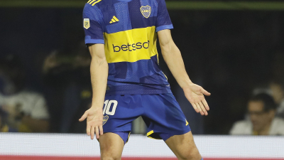 Boca le ganó a Vélez con gol de Cavani y consiguió su segundo triunfo