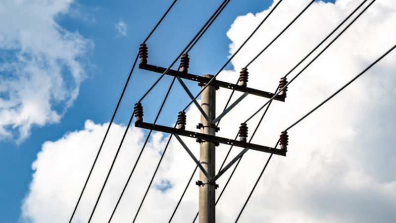 Otras 110 familias de la Chacra 137 se incorporaron a la red eléctrica provincial