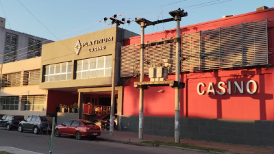 Armados y encapuchados asaltaron el casino del hotel Gualok