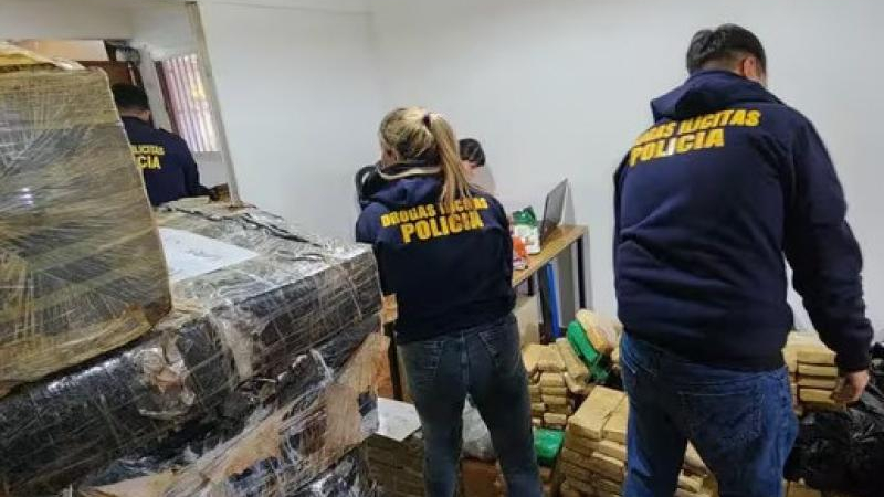 Secuestraron siete toneladas de marihuana en un camión