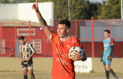 Estudiantes se lo dio vuelta a For Ever en un partidazo