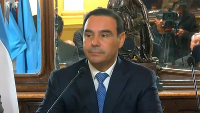 El Comité Nacional de la UCR respaldó a Gustavo Valdés