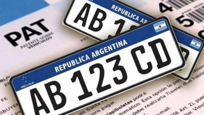 Sin patentes ni cédulas, cada vez son más los que no pueden salir del país en vehículos
