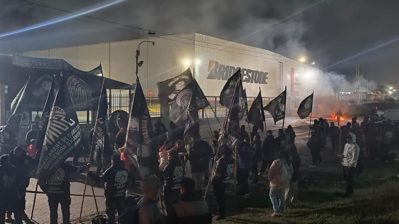 Bridgestone despidió a casi 500 trabajadores