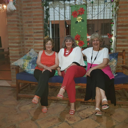 Las hermanas, Rosita, Elsa y Tina.jpg