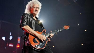Brian May descubrió que la tuberculosis bovina se transmite de vaca a vaca