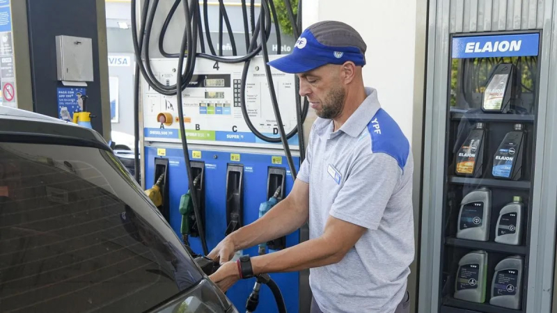YPF y Shell bajarán las naftas 1% y el gas oil 2% desde este martes