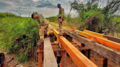 En la zona de General San Martín, coordinan y extreman esfuerzos por mejores caminos