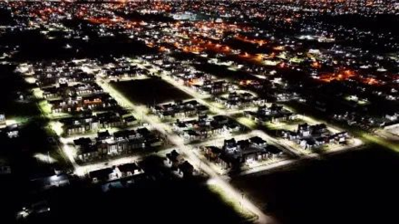 Chacra 137: este lunes habilitarán los servicios de electricidad y agua en las casas