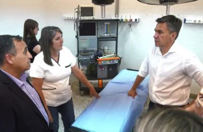 Zdero habilitó obras en el Hospital Llamas y ratificó compromiso con la salud pública