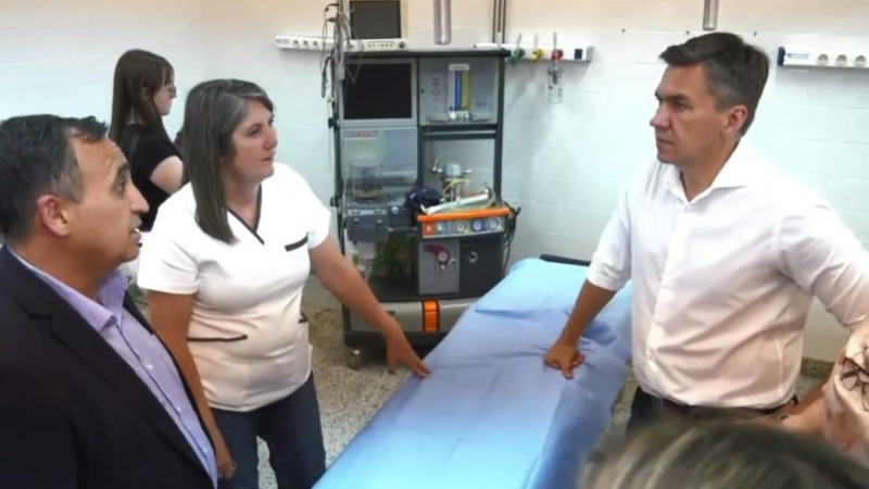 Zdero habilitó obras en el Hospital Llamas y ratificó compromiso con la salud pública