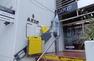 Mientras se espera por colectivos, se suman sectores al paro del miércoles