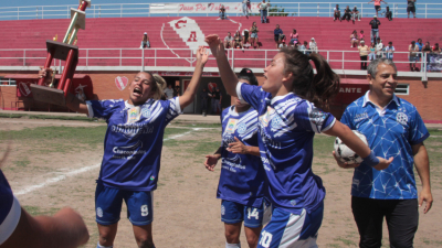 Las chicas de Alvear, campeonas anuales