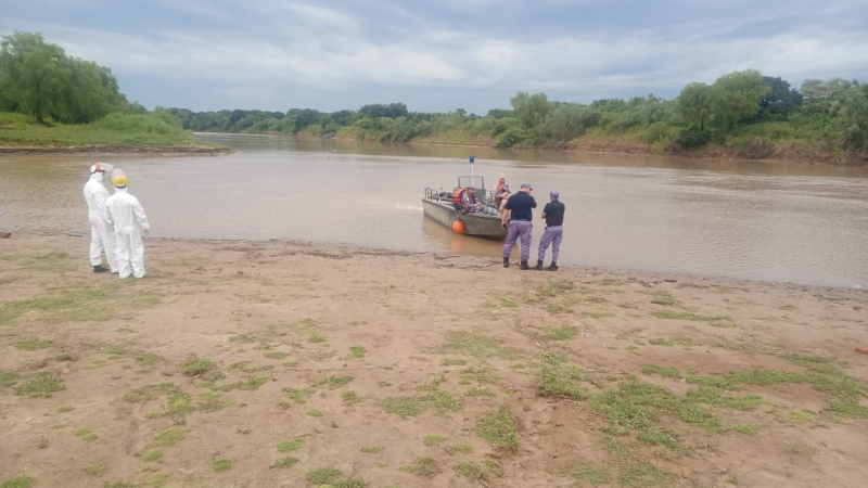 Encuentran el cuerpo de una persona sin identificar en la costa del Paraná