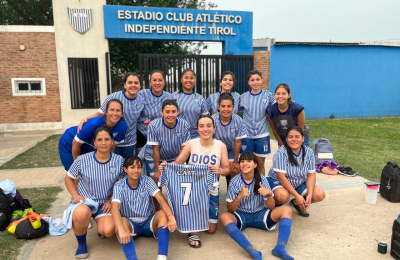 Las chicas de Independiente Tirol y un festejo inolvidable por el ascenso