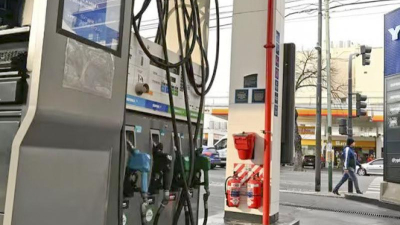 Combustibles: ahora son los argentinos quienes cruzan a Brasil y Paraguay para cargar los tanques