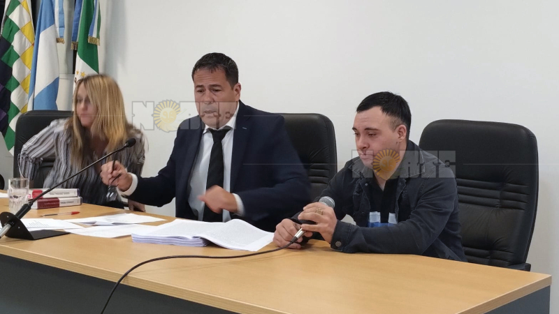 Se reanudó el juicio a tres policías que detuvieron a un joven down