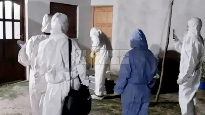 Detuvieron a una mujer por apuñalar a su bebé recién nacido