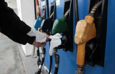 Preparan un amparo contra el autoservicio de combustibles