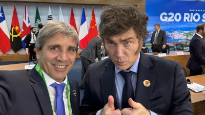 El gobierno busca conseguir nuevos préstamos de fondos de inversión o del FMI