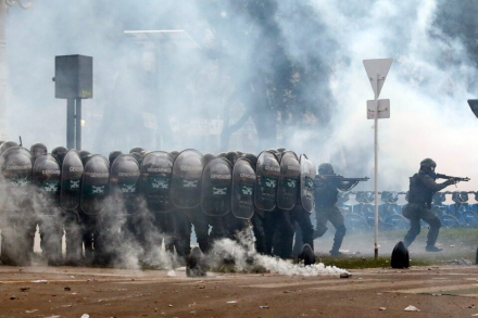 represión2.jpg