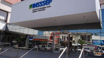 Jubilados del Insssep sin obra social en Córdoba
