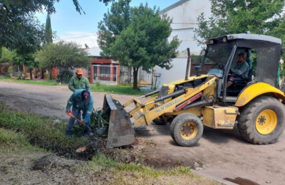 Luego del fuerte temporal, intenso trabajo municipal para recuperar a Resistencia