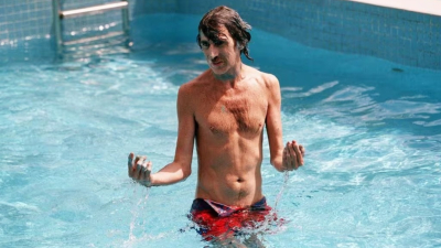 Hace 25 años Charly García se tiraba desde el noveno piso a la pileta de un hotel