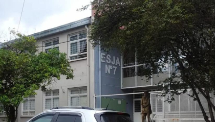 escuela2.jpg copy