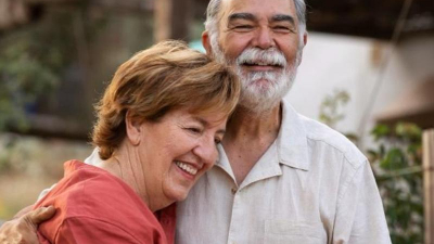 La "teoría triangular" que funciona bien en las parejas que vencen al tiempo