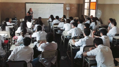 La brecha socioeconómica entre escuelas estatales y privadas aumentó 26% en la última década