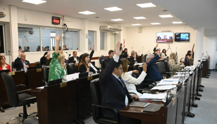 nor140425-005f02.jpg