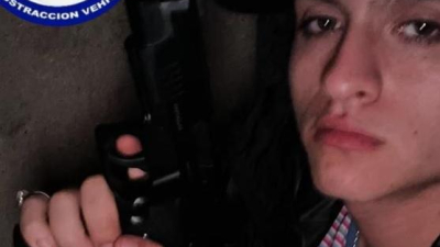 Detuvieron a "Julio César" por mostrarse en redes con una pistola