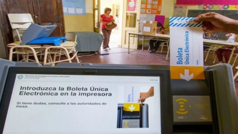 Triunfo del gobernador Gustavo Sáenz en la provincia y LLA sorprende en la capital