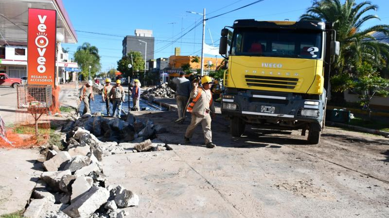 Quitilipi: más pavimento urbano y obras de bacheo en la localidad